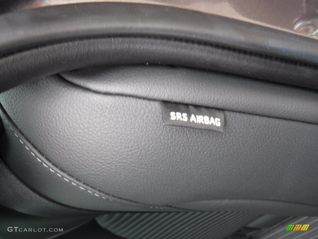 2018 Camry SE - Predawn Gray Mica / Black photo #19