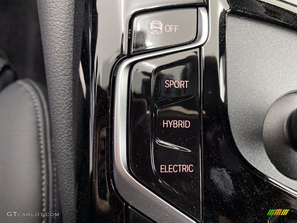 2021 5 Series 530e Sedan - Alpine White / Black photo #23