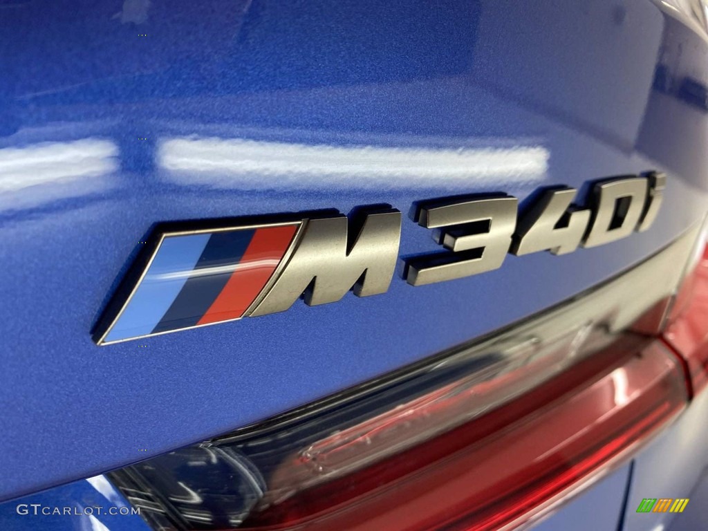 2021 BMW 3 Series M340i Sedan Marks and Logos Photos