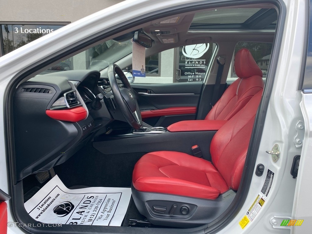 2020 Camry XSE - Wind Chill Pearl / Cockpit Red photo #12