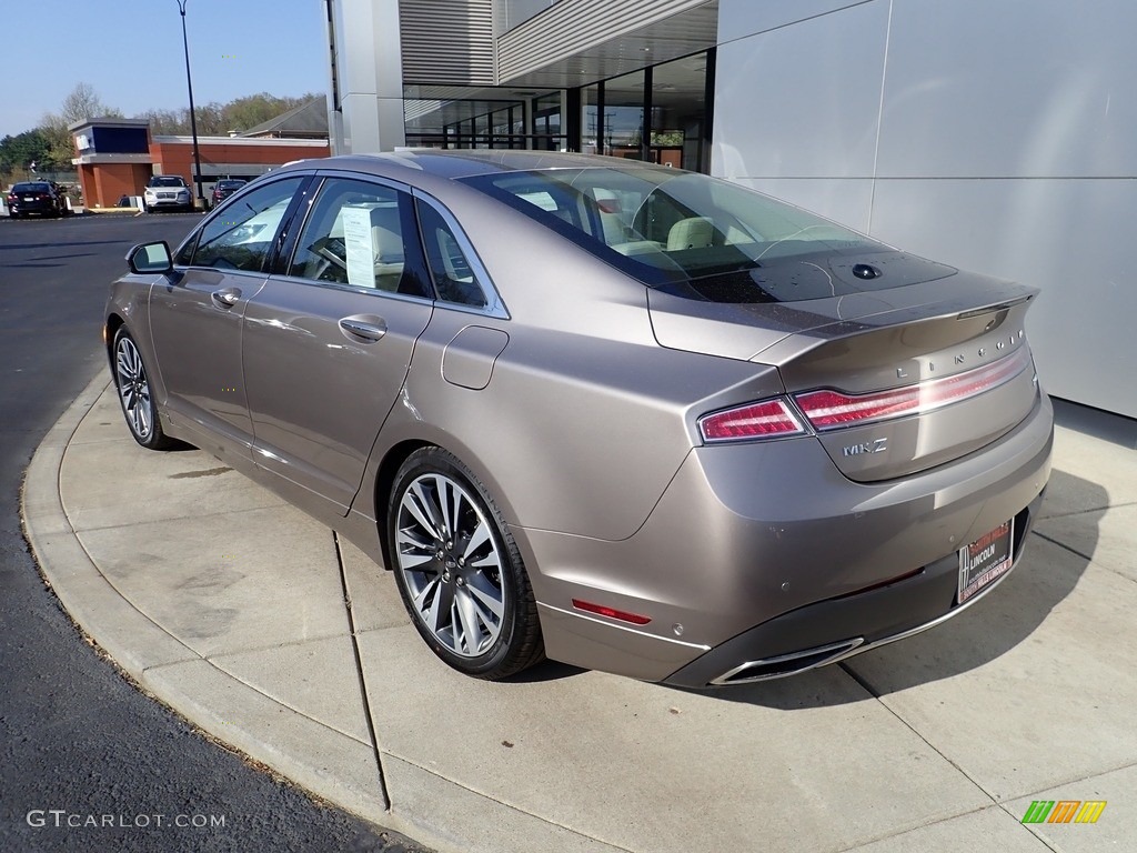 2020 MKZ Reserve - Iced Mocha / Cappuccino photo #3