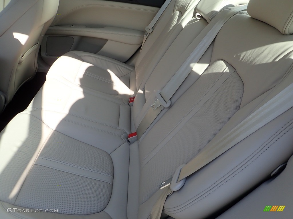 2020 Lincoln MKZ Reserve Rear Seat Photos