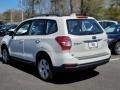 Crystal White Pearl - Forester 2.5i Photo No. 5