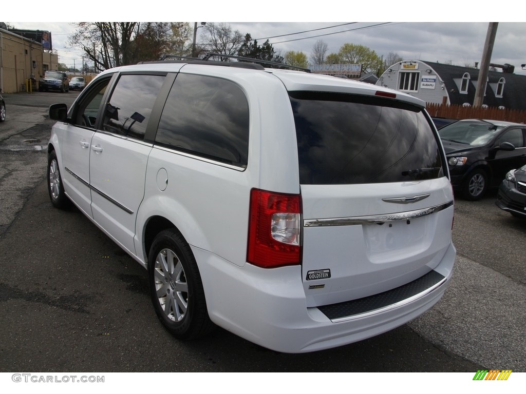 2015 Town & Country Touring - Bright White / Black/Light Graystone photo #7