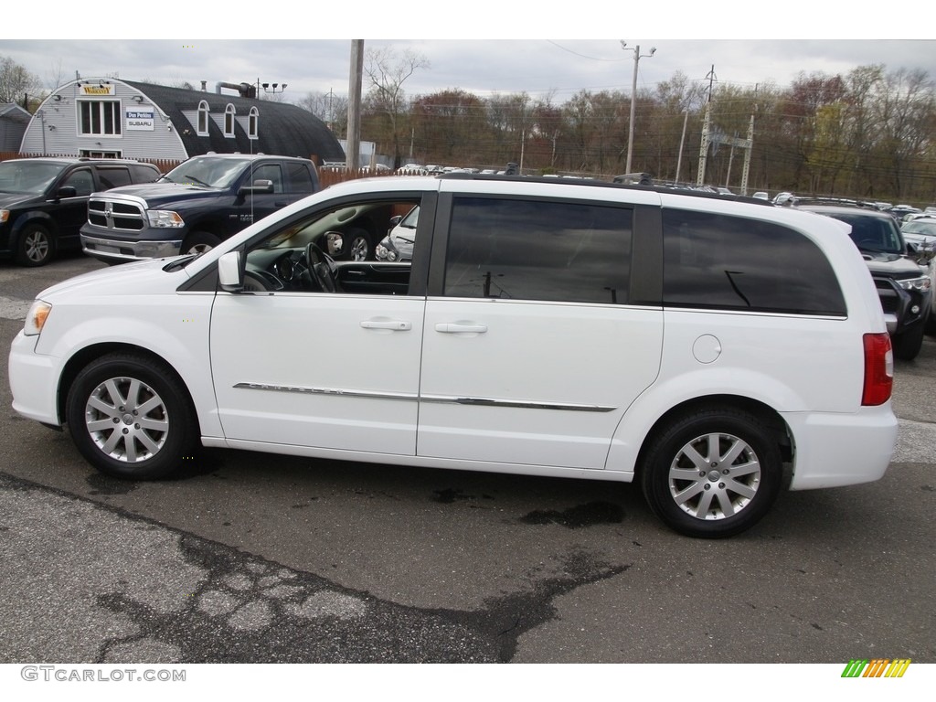 2015 Town & Country Touring - Bright White / Black/Light Graystone photo #8