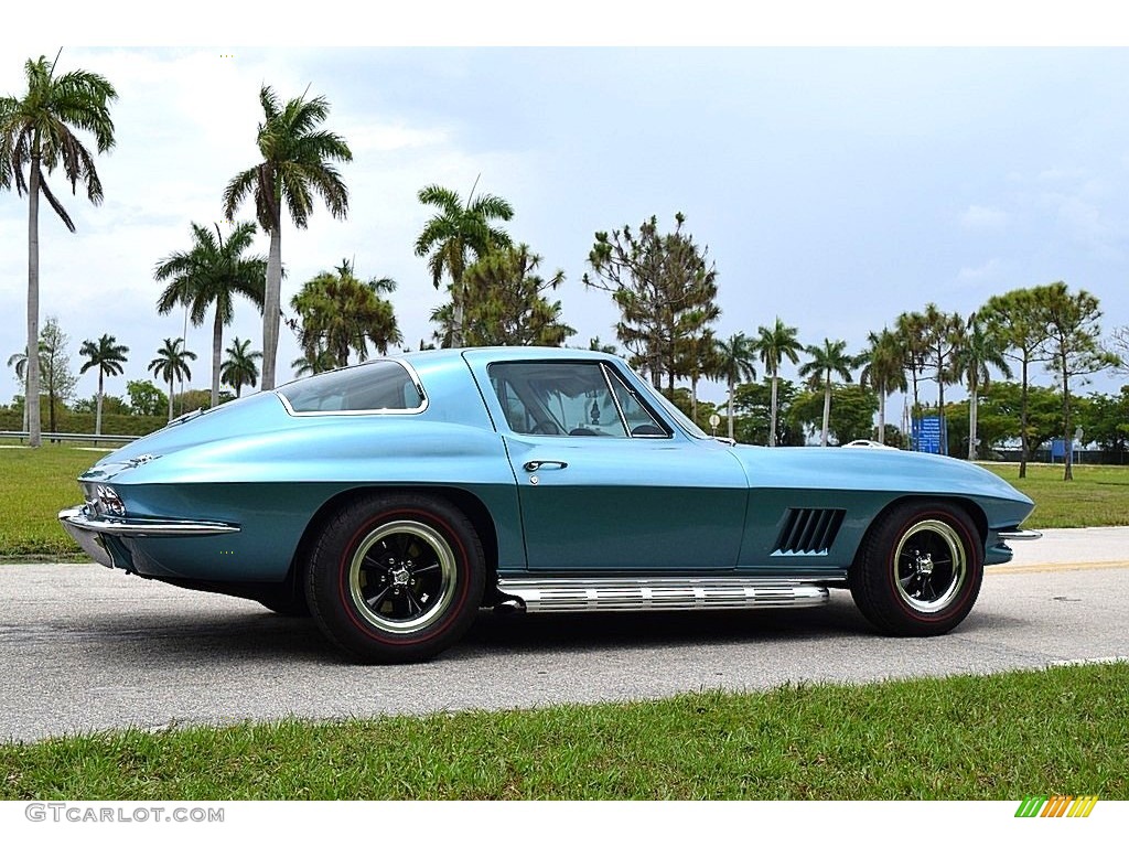 Marina Blue 1967 Chevrolet Corvette Coupe Exterior Photo #141792083