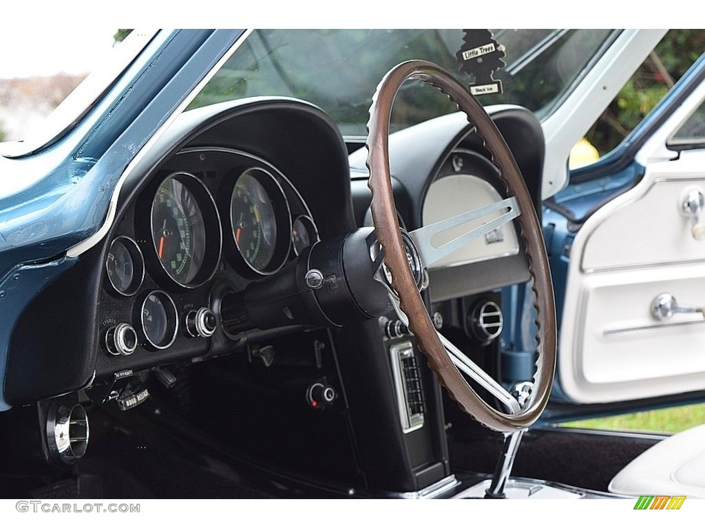 1967 Chevrolet Corvette Coupe White/Black Dashboard Photo #141793376