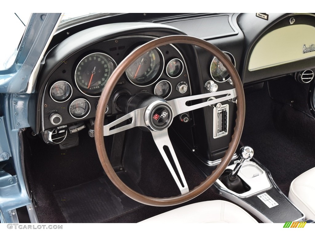 1967 Chevrolet Corvette Coupe White/Black Steering Wheel Photo #141793448
