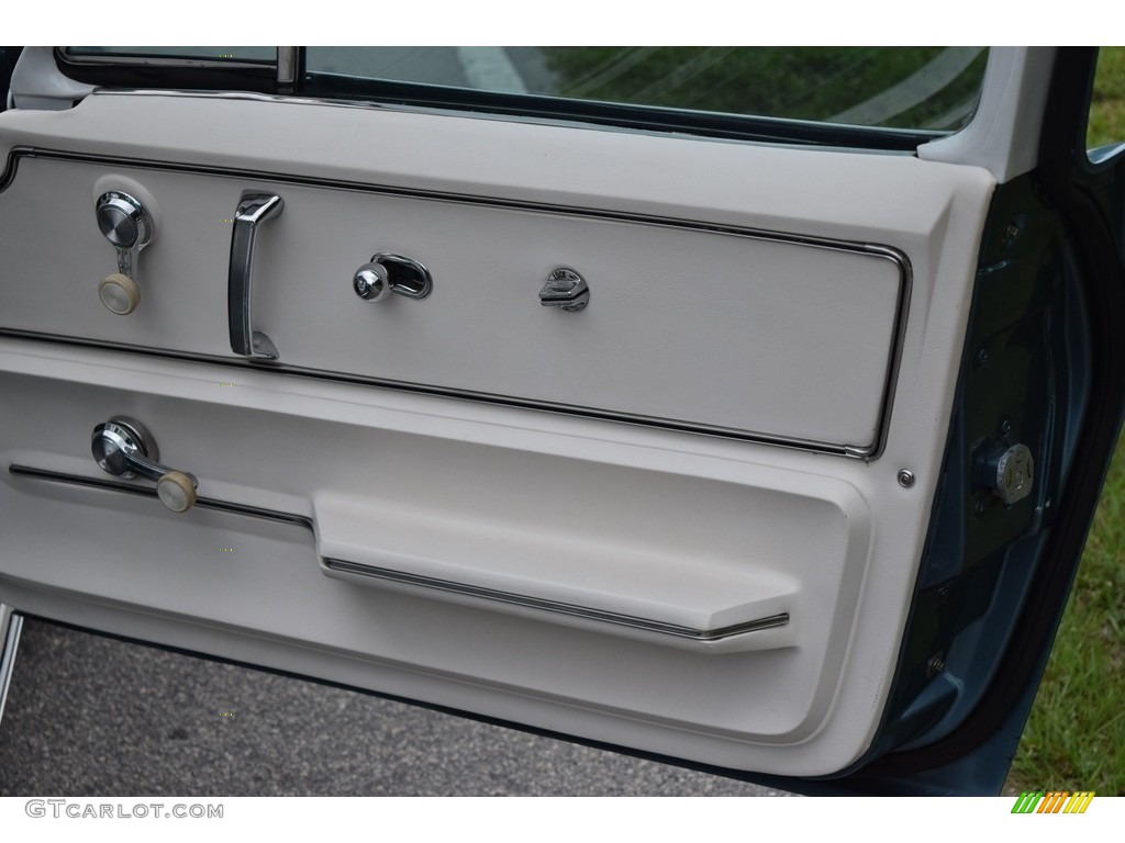 1967 Chevrolet Corvette Coupe White/Black Door Panel Photo #141793621
