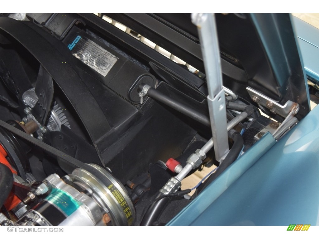 1967 Chevrolet Corvette Coupe 327 cid OHV 16-Valve V8 Engine Photo #141794441