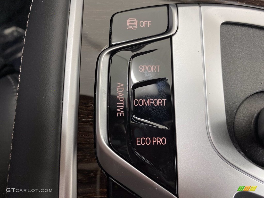 2022 BMW 7 Series 750i xDrive Sedan Controls Photo #141794576