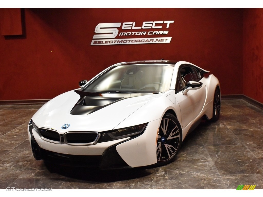 2015 i8 Pure Impulse World - Crystal White Pearl Metallic / Pure Impulse Carum Spice Grey photo #1