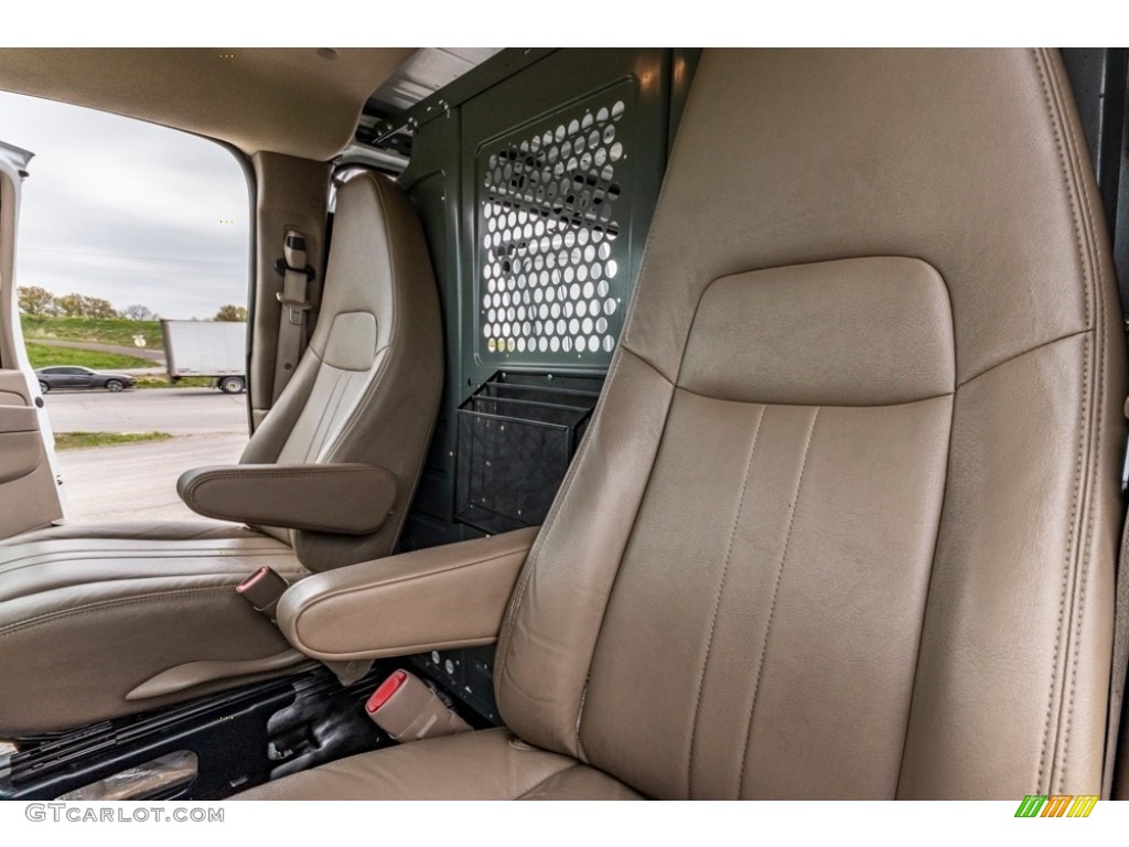 2013 Chevrolet Express 2500 Cargo Van Front Seat Photo #141799037