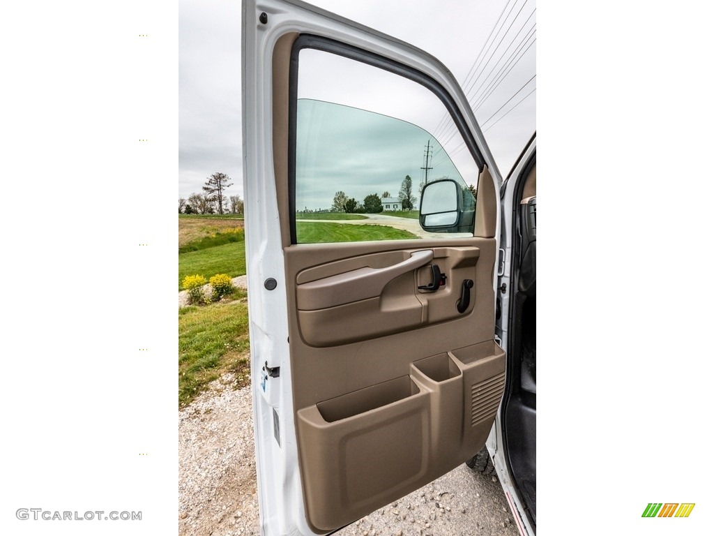 2013 Chevrolet Express 2500 Cargo Van Neutral Door Panel Photo #141799108