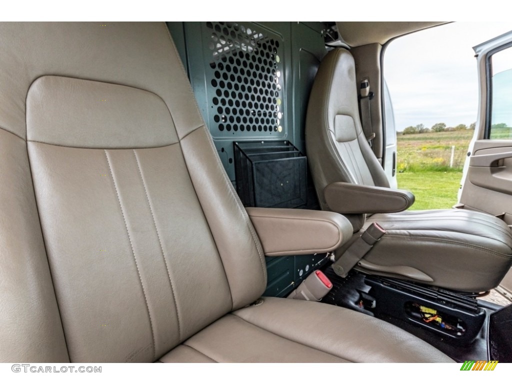 2013 Chevrolet Express 2500 Cargo Van Front Seat Photo #141799334