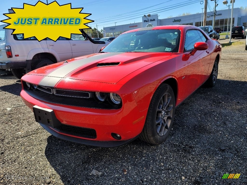2018 Challenger GT AWD - Torred / Black photo #1