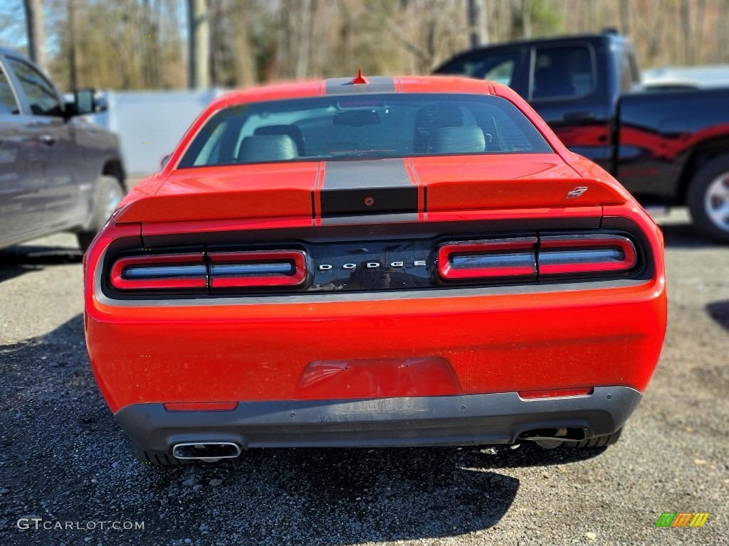 2018 Challenger GT AWD - Torred / Black photo #3
