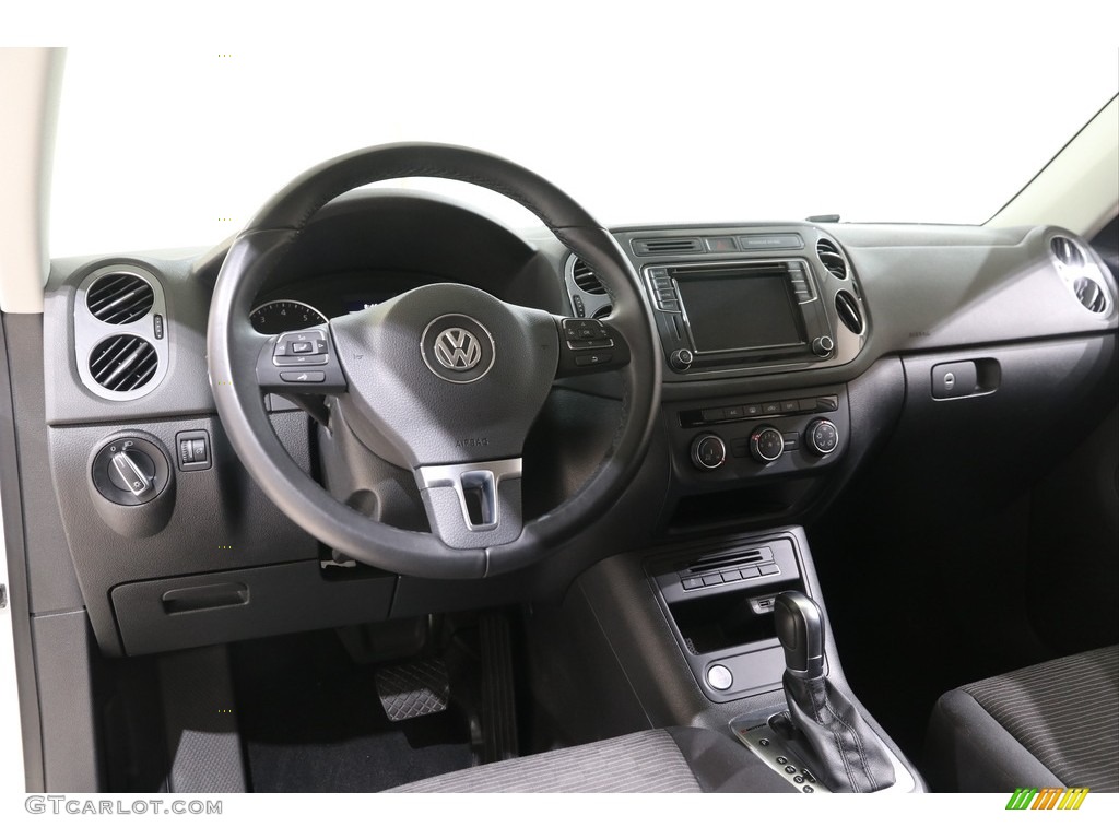 2017 Volkswagen Tiguan Limited 2.0T 4Motion Charcoal Dashboard Photo #141800801