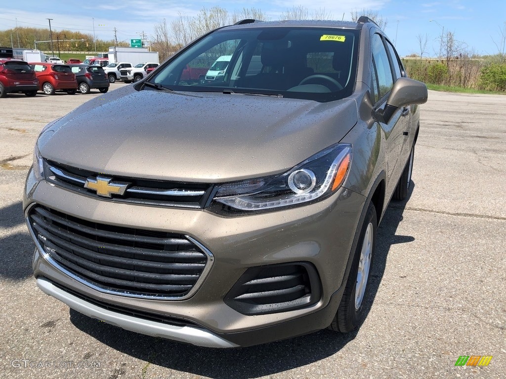 2021 Trax LT - Stone Gray Metallic / Jet Black photo #1