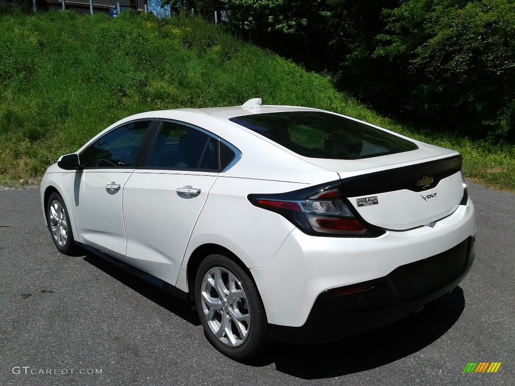 2017 Volt Premier - Iridescent Pearl Tricoat / Jet Black/Jet Black photo #11