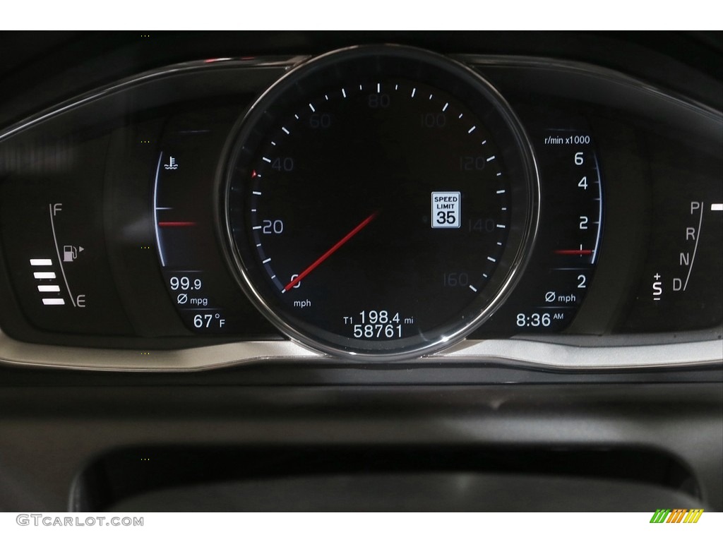 2016 Volvo XC60 T6 Drive-E Gauges Photos