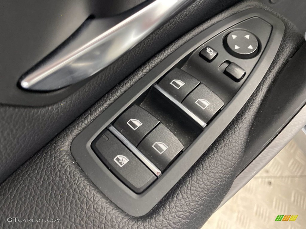 2018 3 Series 330i Sedan - Platinum Silver Metallic / Black photo #14