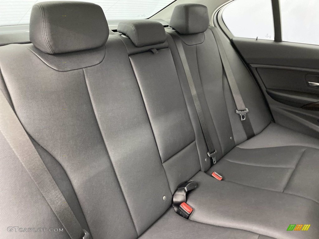 2018 3 Series 320i Sedan - Jet Black / Black photo #36