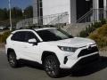 Super White - RAV4 XLE AWD Photo No. 1