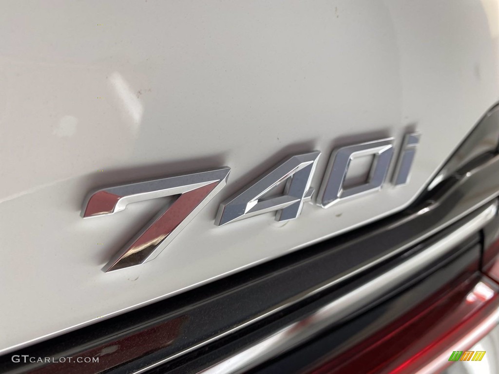 2022 BMW 7 Series 740i Sedan Marks and Logos Photo #141811228