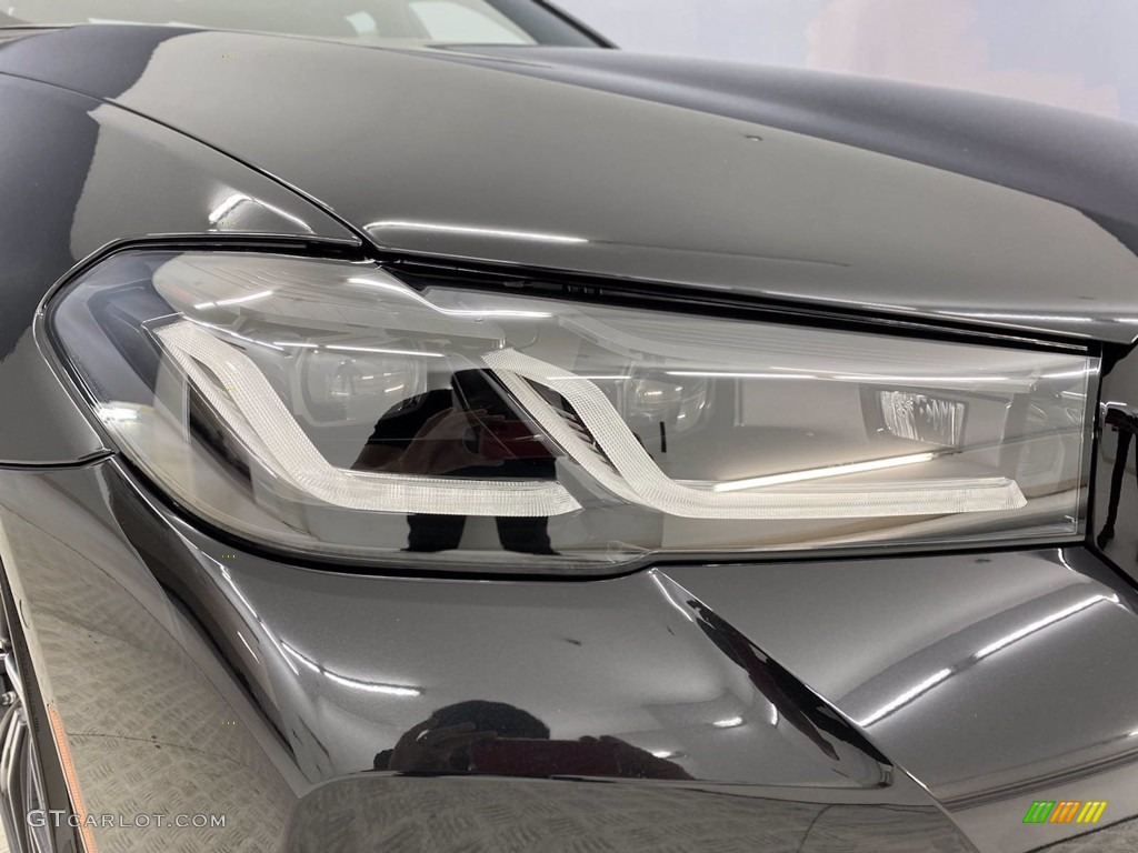 2021 5 Series M550i xDrive Sedan - Black Sapphire Metallic / Black photo #4
