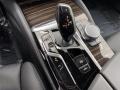 2021 BMW 5 Series Black Interior Transmission Photo