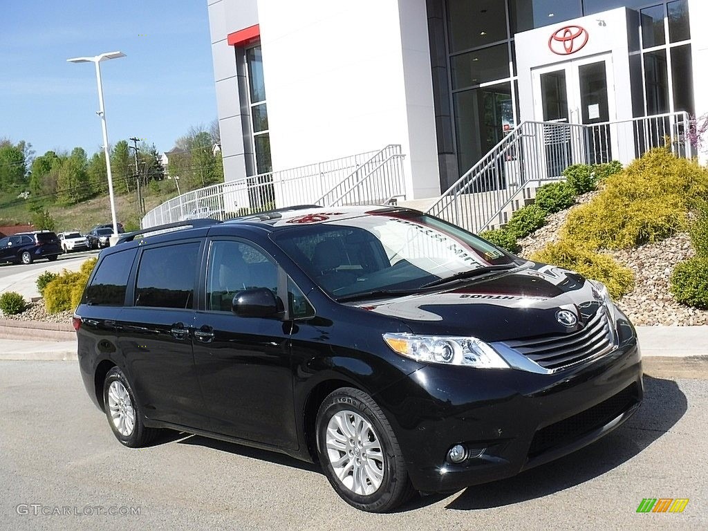 Midnight Black Metallic Toyota Sienna