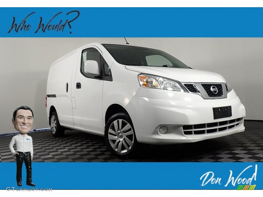 2018 NV200 SV - Fresh Powder / Gray photo #1