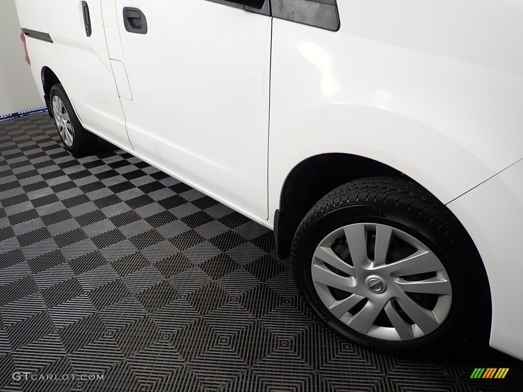2018 NV200 SV - Fresh Powder / Gray photo #4