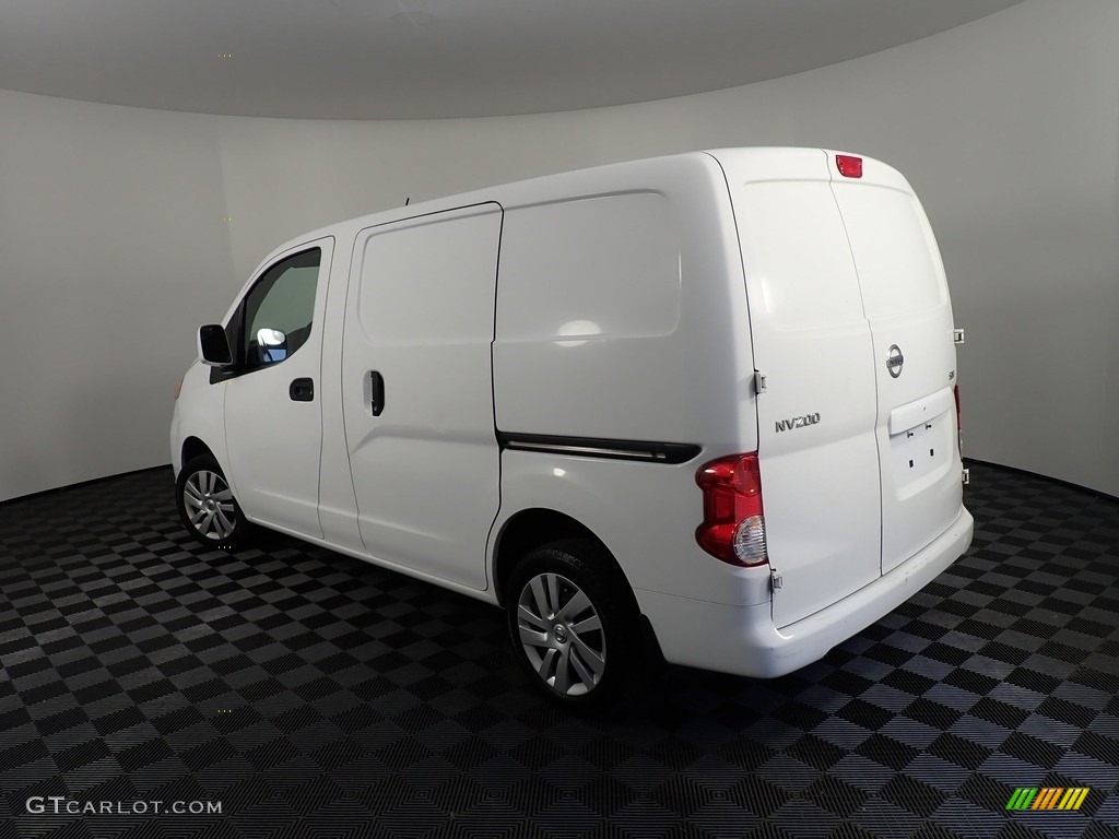 2018 NV200 SV - Fresh Powder / Gray photo #11