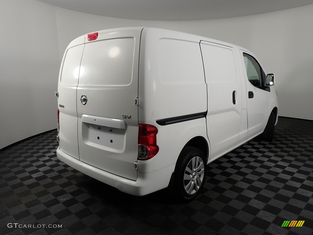 2018 NV200 SV - Fresh Powder / Gray photo #15