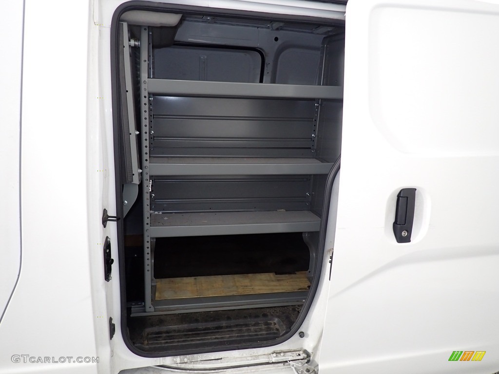 2018 NV200 SV - Fresh Powder / Gray photo #31