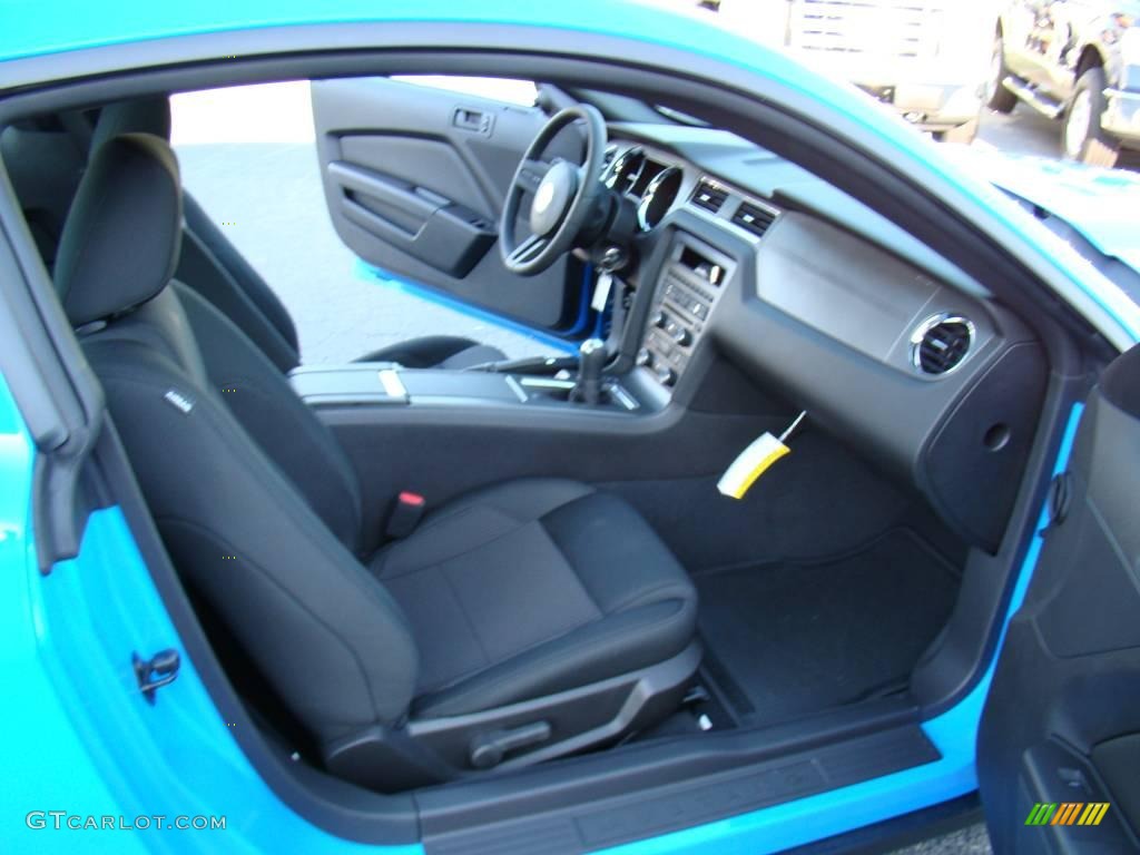 2010 Mustang V6 Coupe - Grabber Blue / Charcoal Black photo #10