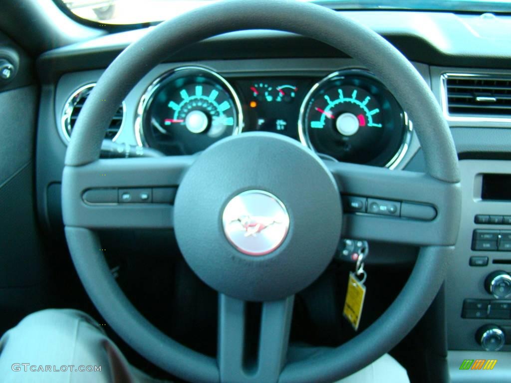2010 Mustang V6 Coupe - Grabber Blue / Charcoal Black photo #17