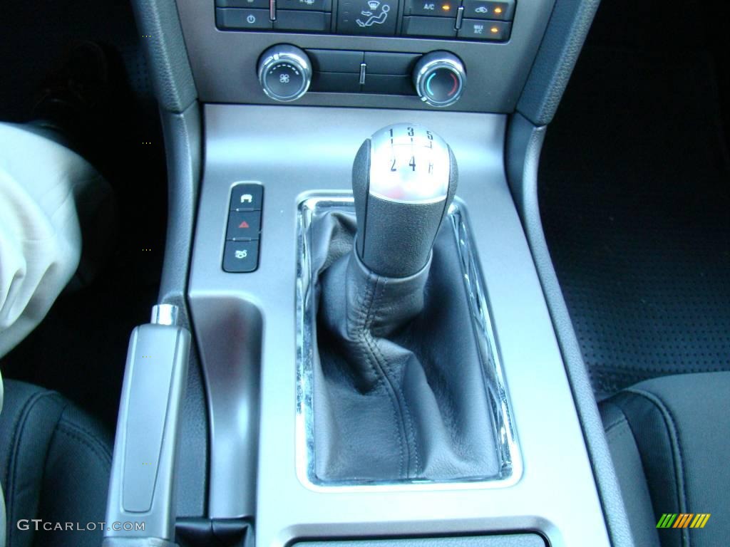 2010 Mustang V6 Coupe - Grabber Blue / Charcoal Black photo #21