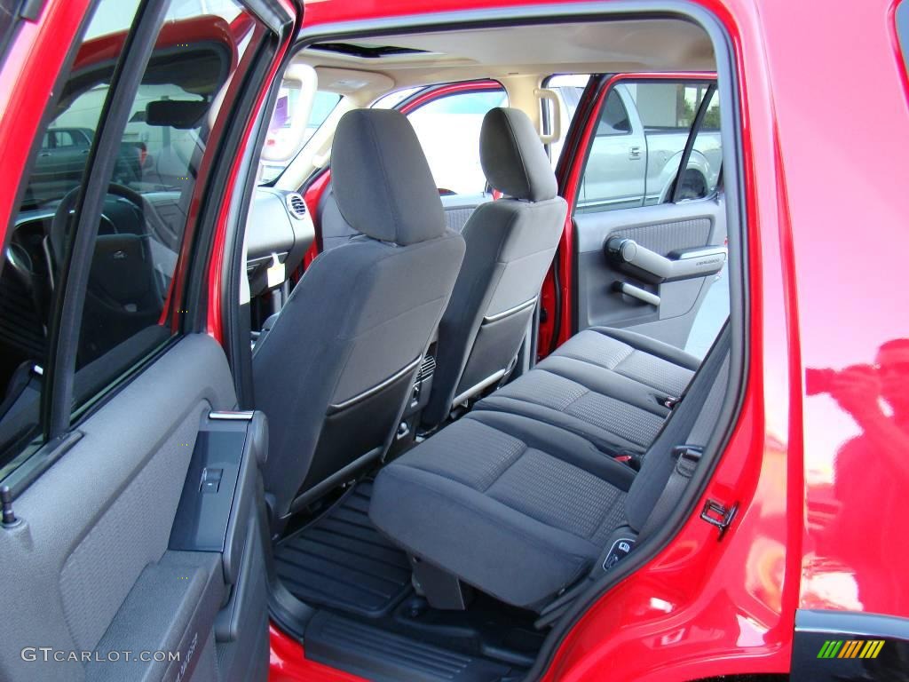 2010 Explorer XLT - Torch Red / Black photo #9