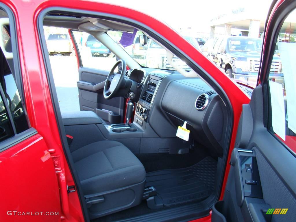 2010 Explorer XLT - Torch Red / Black photo #12