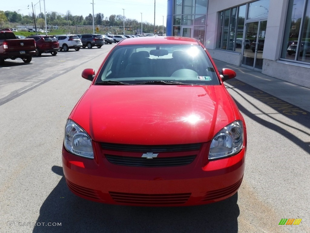 2009 Cobalt LT Sedan - Victory Red / Gray photo #3