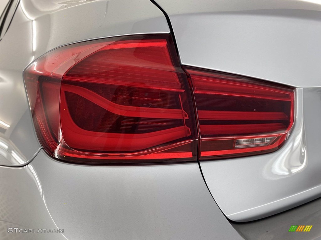 2018 3 Series 320i Sedan - Glacier Silver Metallic / Black photo #9