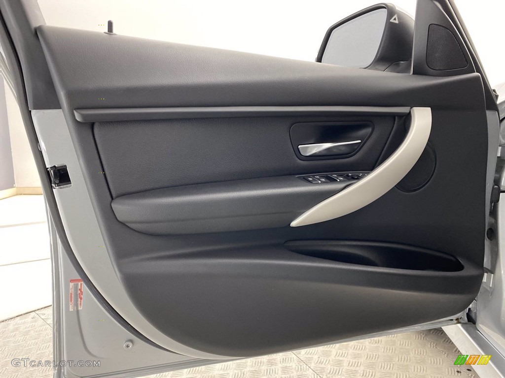 2018 3 Series 320i Sedan - Glacier Silver Metallic / Black photo #13