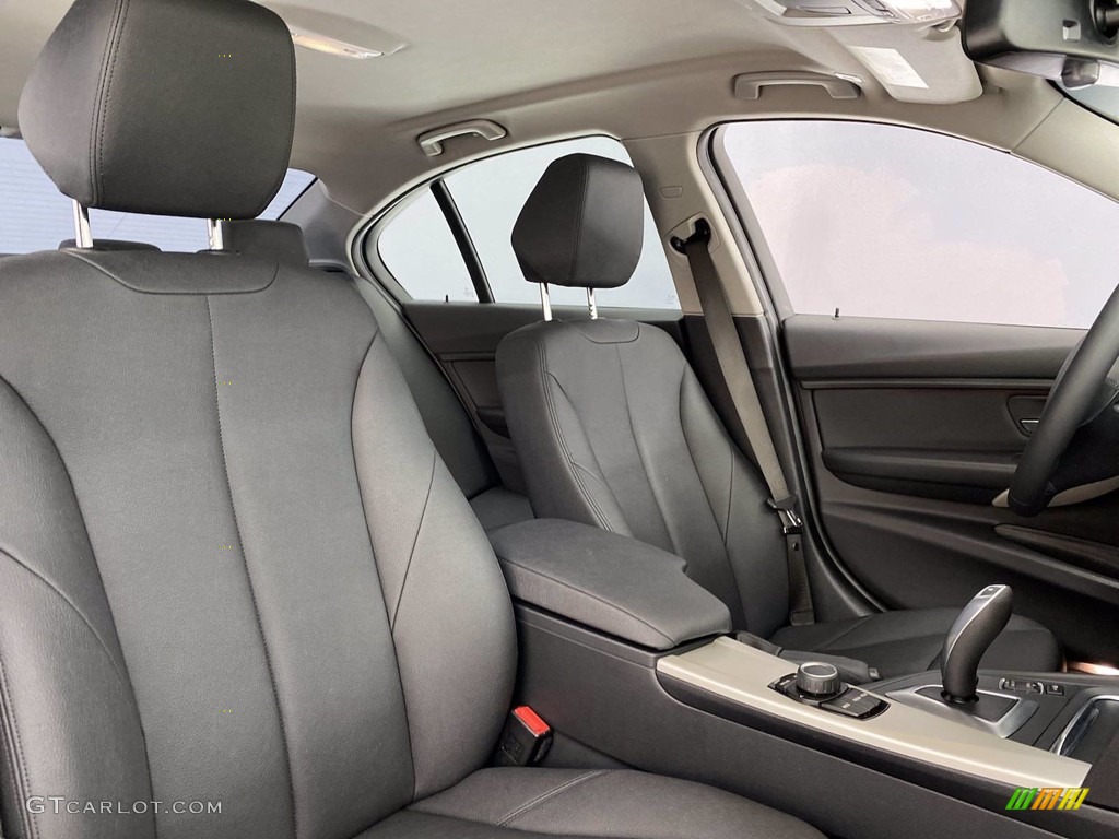 2018 3 Series 320i Sedan - Glacier Silver Metallic / Black photo #33