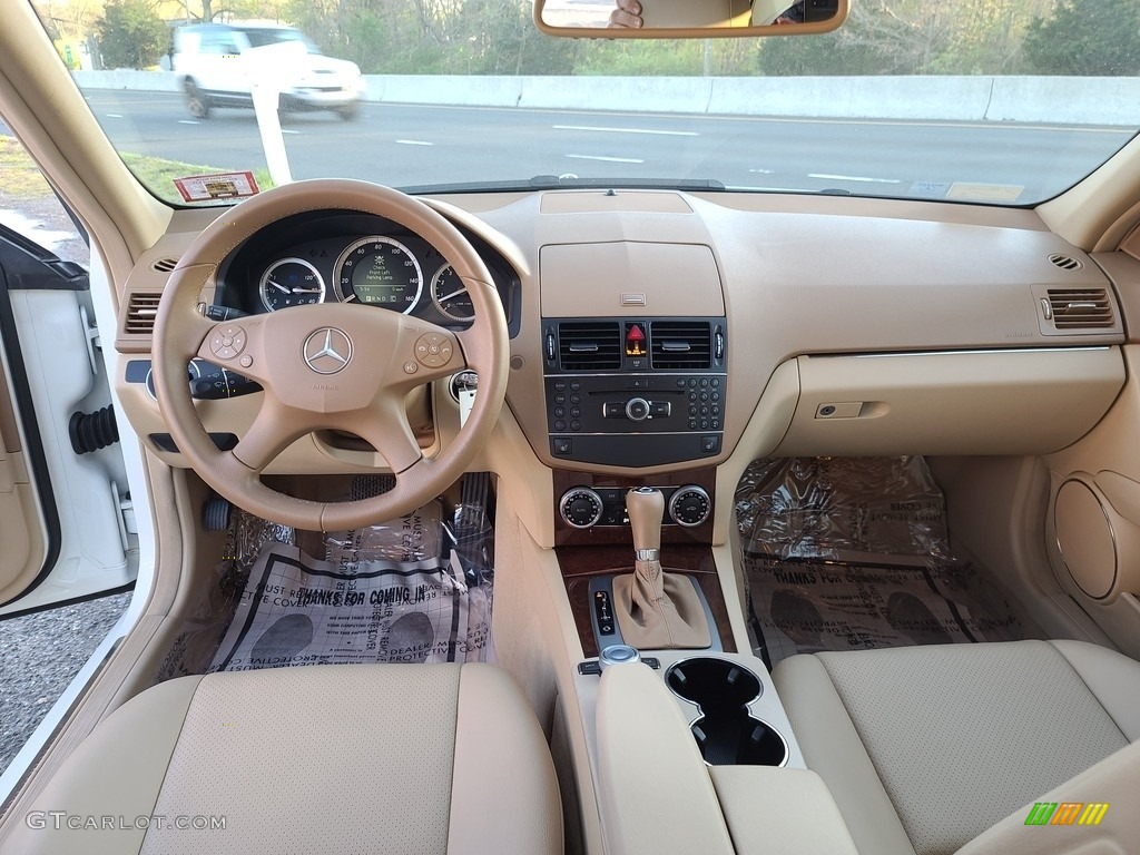 2008 C 300 4Matic Luxury - Arctic White / Savanna/Cashmere photo #16
