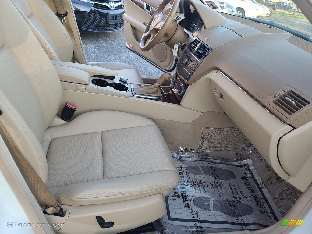 2008 C 300 4Matic Luxury - Arctic White / Savanna/Cashmere photo #20