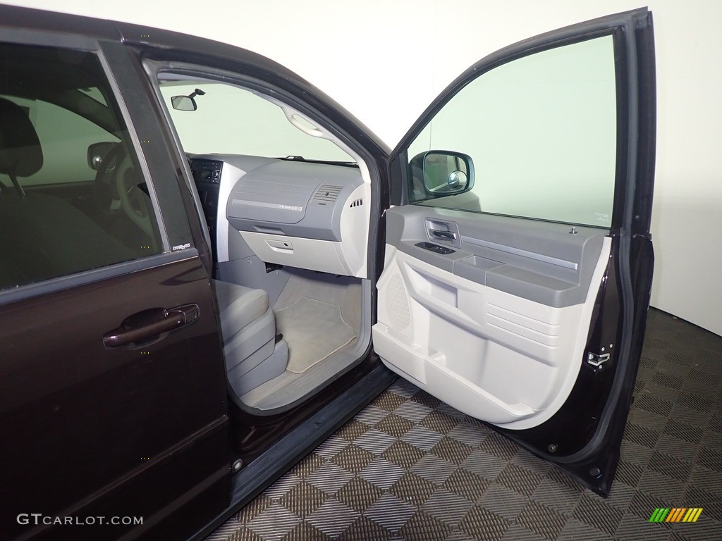 2010 Grand Caravan SE - Dark Cordovan Pearlcoat / Dark Slate Gray/Light Shale photo #36