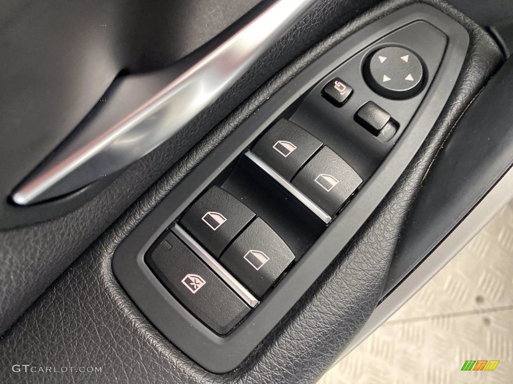 2018 3 Series 320i Sedan - Jet Black / Black photo #14